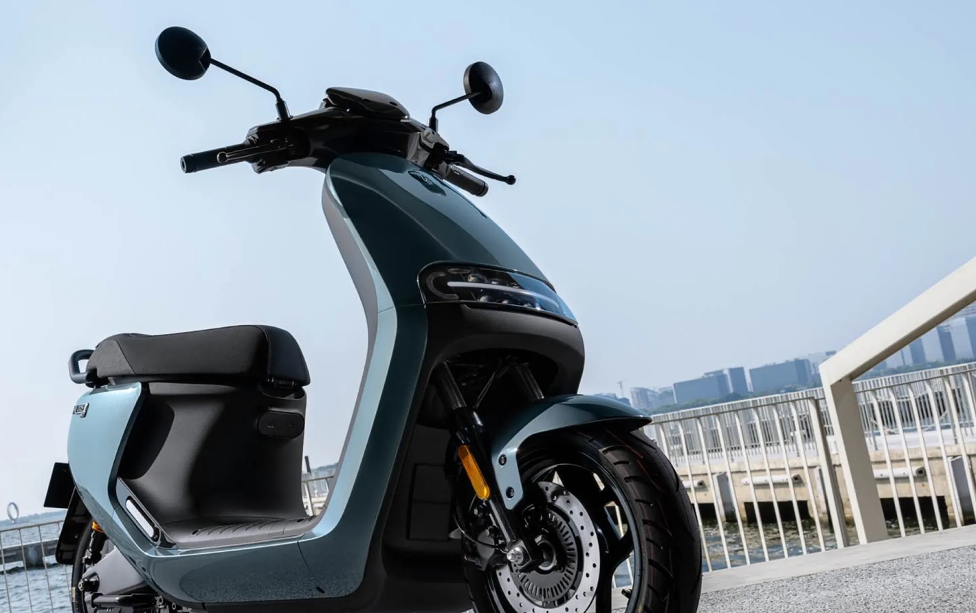 Electric two-wheeler and three-wheeler mobility